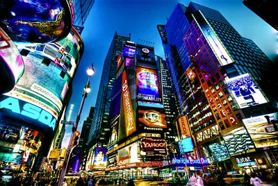One Times Square — пустое здание в центре Манхэттена, приносящее  колоссальную прибыль