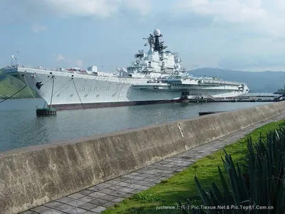 Архив фотографий кораблей русского и советского ВМФ.