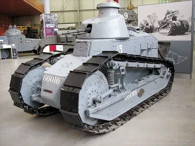 Французские легкие танки от Луи Рено и немецкие танки из автомобилей