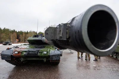 В Германии заявили, что у них есть 320 танков Leopard 2, но сколько готовы  к бою – неизвестно