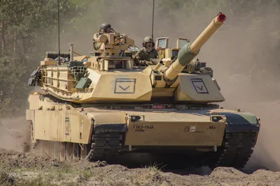 США перебросили в Германию танки Abrams для обучения украинских танкистов –  REFORM.by