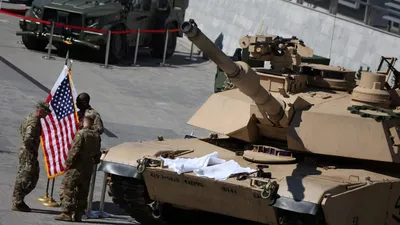 У США почали збирати перший серійний новітній легкий танк - Мілітарний