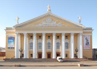 Челябинский театр оперы и балета имени М. И. Глинки — Википедия