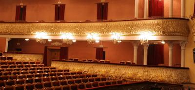 Челябинский театр оперы и балета отметил веселым капустником сразу два  праздника