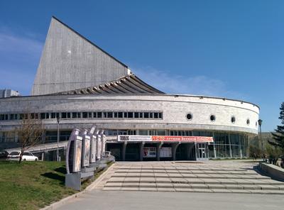 Театръ • Театр «Старый дом» в Новосибирске превратят в мультикультурное  пространство