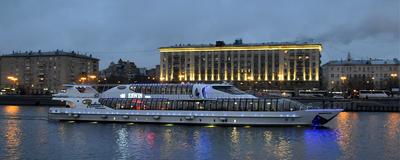 Круизы на теплоходе «Рэдиссон» по Москве-реке: купить билеты