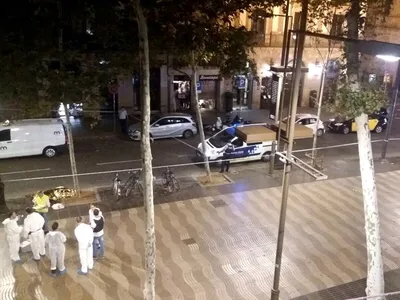 Теракт в Барселоне: 13 человек погибли, 100 пострадали, двое подозреваемых  задержаны - ТАСС