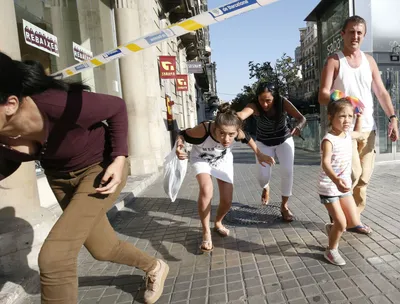 Количество жертв теракта в Барселоне растет