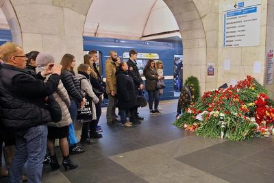 Взрыв в метро Санкт-Петербурга - Российская газета