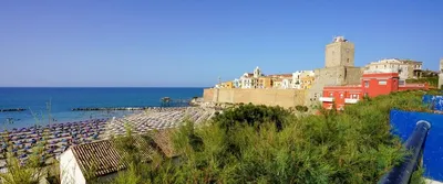 Panoramic view of Termoli with historic medieval town and beach, Molise,  Italy Stock Photo - Alamy