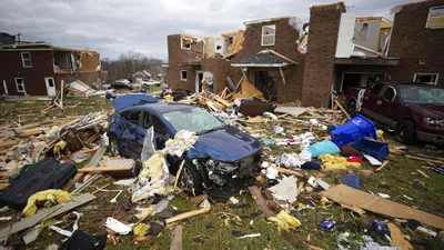 На южную часть США обрушились торнадо: есть разрушения и пострадавшие -  ForumDaily