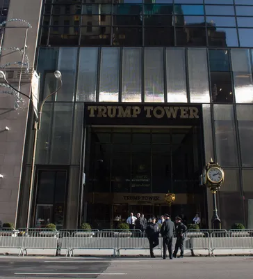 Башни Трампа в Нью-Йорке в центре Манхеттена