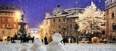 Trento city centre hi-res stock photography and images - Alamy