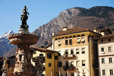Right onto via Gianantonio Manci - History of Trento » Trento audio guide  app » VoiceMap