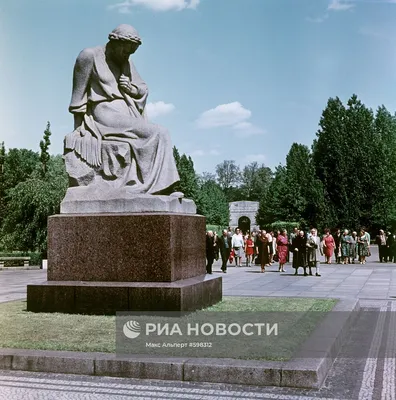 Трептов-парк накануне 75-летия окончания войны – DW – 08.05.2020