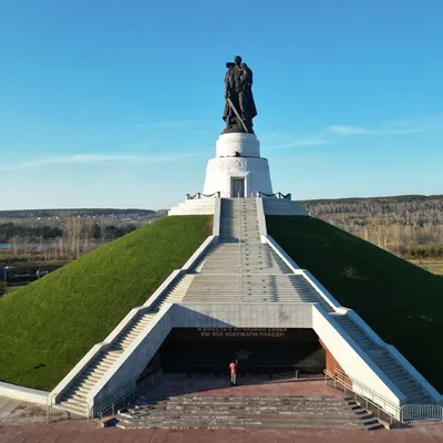 Трептов-парк и монумент Воину-освободителю - фотоблог о путешествиях