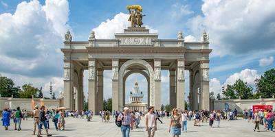 File:Триумфальная арка - panoramio (1).jpg - Wikimedia Commons