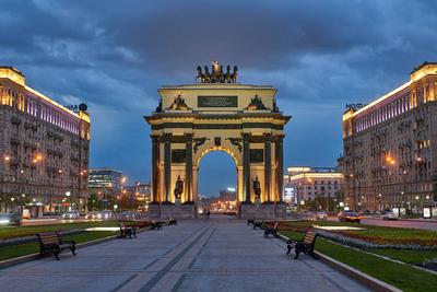 Украшение Триумфальной Арки в Москве архитектурно-художественной подсветкой