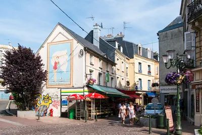 Трувиль, Кальвадос, Normandy, Франция Редакционное Стоковое Фото -  изображение насчитывающей французско, типично: 167410188