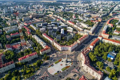 Вид с воздуха на пригород Тринити - старый исторический центр, Минск, Минск,  Беларусь Редакционное Стоковое Фото - изображение насчитывающей горизонт,  достопримечательностью: 159671728