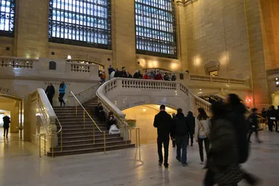 Большой центральный вокзал Нью-Йорка, США Редакционное Стоковое Фото -  изображение насчитывающей закоммутируйте, около: 144395198