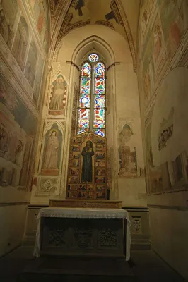 Высокий алтарь в Базилике-ди-Санта-Кроче во Флоренции Стоковое Изображение  - изображение насчитывающей базилики, ведущего: 141206819