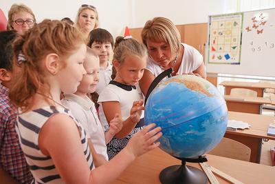 Девочки б/у, помойте голову»: в Новосибирске учительница русского языка  назвала девятиклассниц мусором - KP.RU