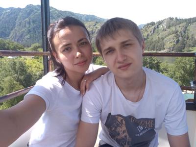В Новосибирске учительница забеременела от школьника и вышла за него замуж  - Вести