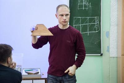 Мэр Новосибирска наградил коллектив учителей 141 школы Первомайского района