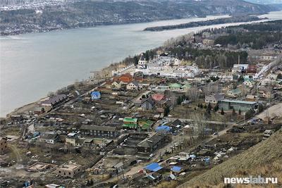 Приезжих тут не любят»: откровения жительницы элитного поселка в Удачном /  Фоторепортажи / Newslab.Ru