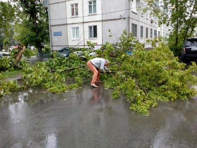 Фото и видео разбушевавшейся стихии в Казани