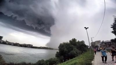 Число пострадавших от урагана в Казани достигло 20 человек :: Новости :: ТВ  Центр