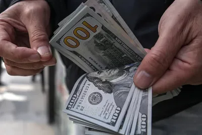 Доллар США под угрозой - Находится ли под угрозой господство доллара США? -  Arabian Business – На Русском