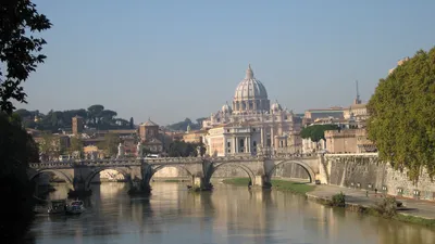 Ватикан взяли под усиленную охрану из-за возможных угроз безопасности | За  рубежом | ERR