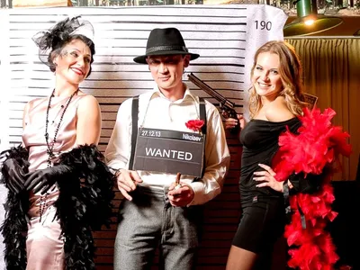 Гангстерская вечеринка в стиле мафии Чикаго 30-х: сценарий, конкурсы,  образы для корпоратива в стиле гангстеров 30-х