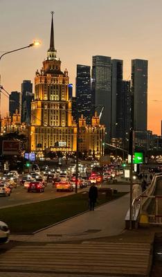 Купить картину Вечерняя Москва в Москве от художника Лысенко Андрей