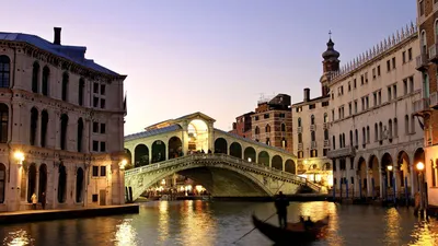 Картинки Венеция Италия Grande Водный канал речка ночью Дома город