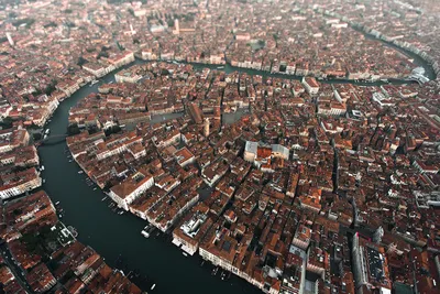 Венеция сверху» – аэрофотографии Димитара Караниколова | Venice photos,  Venice italy, Venice