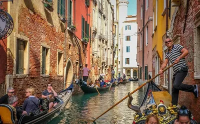 Коронавирус разрушил туристическую индустрию в Венеции. И это | Perito