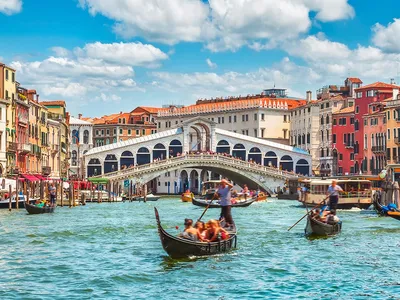 Экскурсии на гондоле в Венеции в 2024 году по ценам от €10