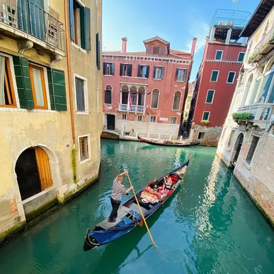 Арт картина с фотопечатью на холсте на стену - Гондолы в Венеции