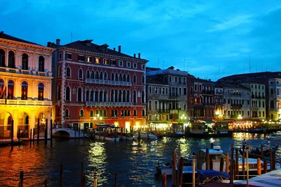 Гранд-канал, Венеция, Италия Стоковое Фото - изображение насчитывающей  урбанско, италия: 157196126