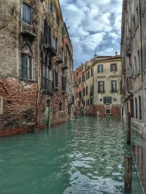 Картинки Венеция Италия Grande Водный канал речка ночью Дома город