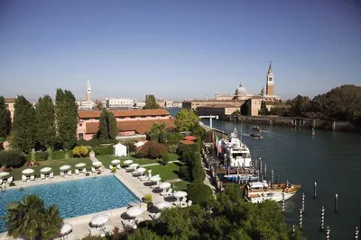 Венеция. Красивые дома, каналы, мосты…» — создано в Шедевруме