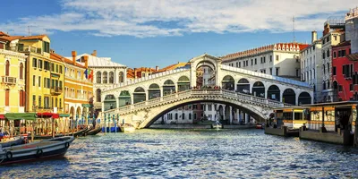 Venice's Rialto Bridge: history, charm and canals