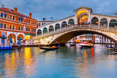 Мост Риальто На Рассвете Венеция — стоковые фотографии и другие картинки  Венеция - Италия - Венеция - Италия, Мост, Мост Риальто - iStock