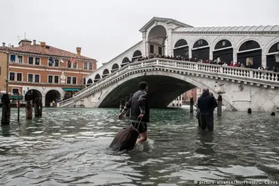 Сильнейшее наводнение затопило Венецию