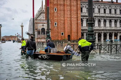 Венеция переживает рекордное за полвека наводнение // Новости НТВ