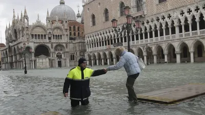 Наводнение в Венеции стало самым сильным за 53 года – DW – 13.11.2019