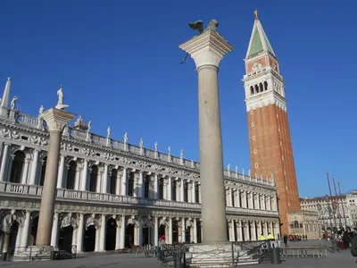 Ураган в Венеции: с колокольни Сан-Марко упали обломки кирпичей
